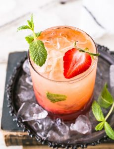 Strawberry mint spritzer