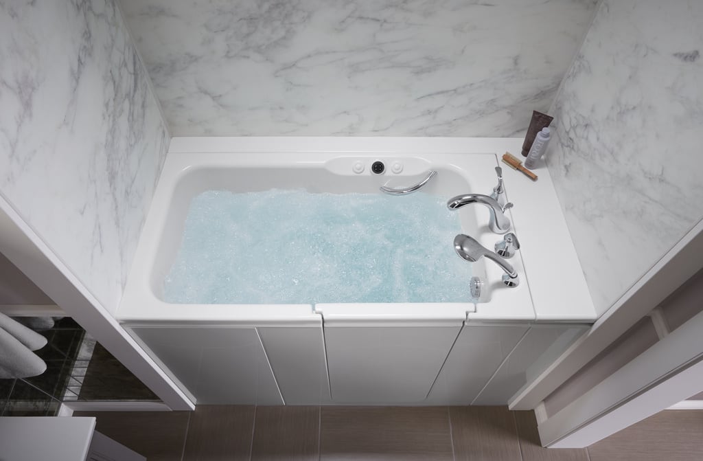 Walk-In Bath with Calacatta bath walls