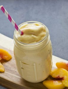 Peach mango smoothie