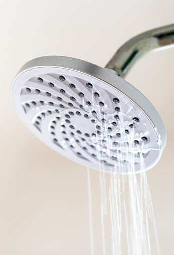 Water leaking from showerhead