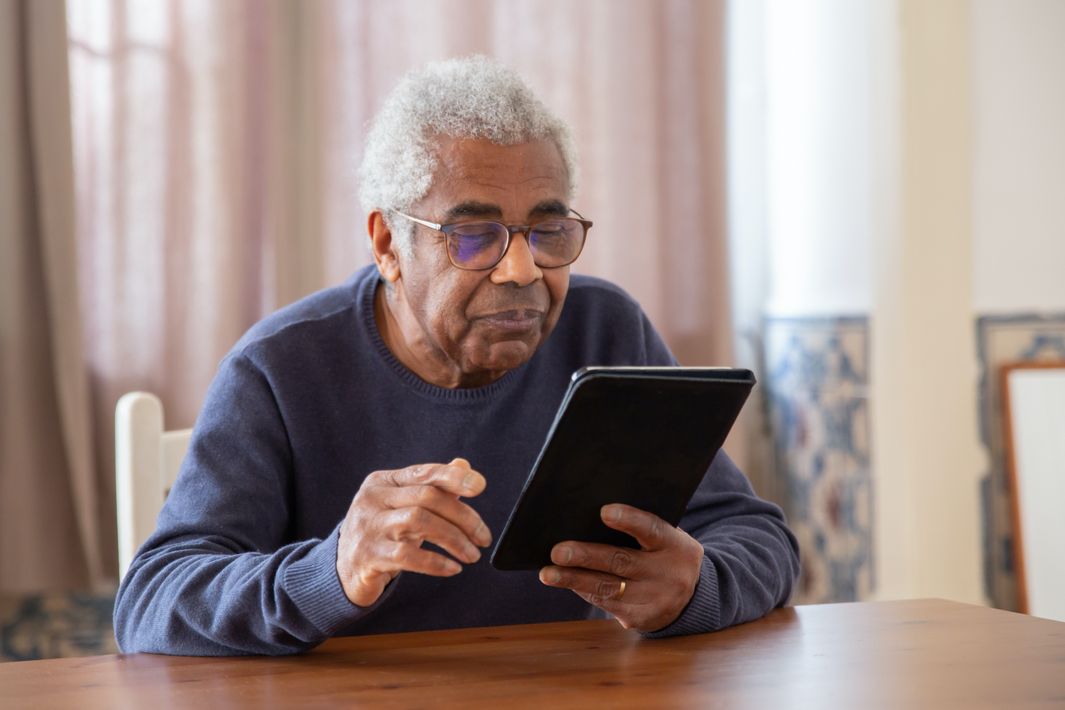 man using ipad